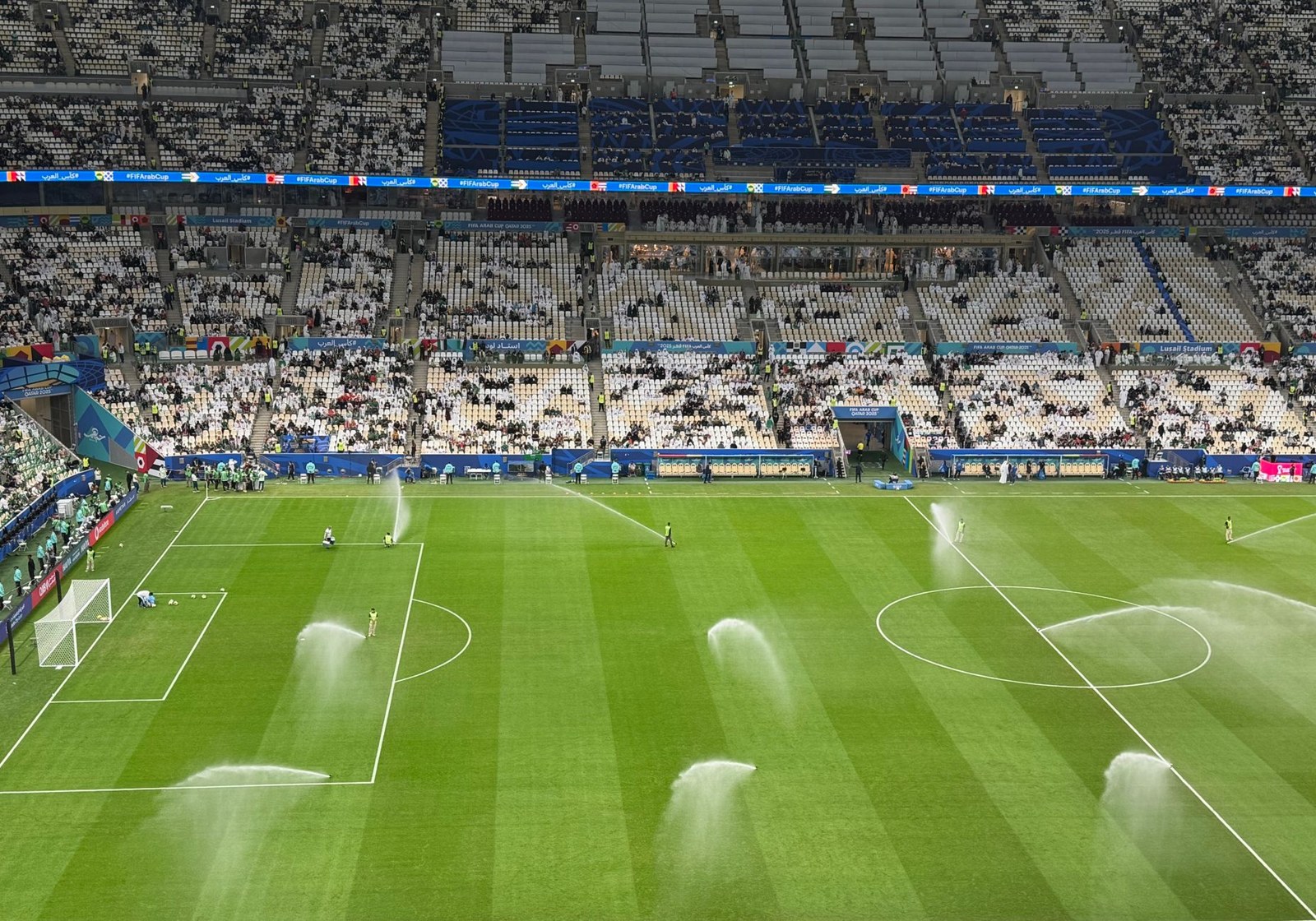 Kuzey İrlanda Futbol Ligi'nde Sezon Başlangıcı Gecikebilir: Olağanüstü Genel Kurul Toplanıyor — Meedye editoryal görseli