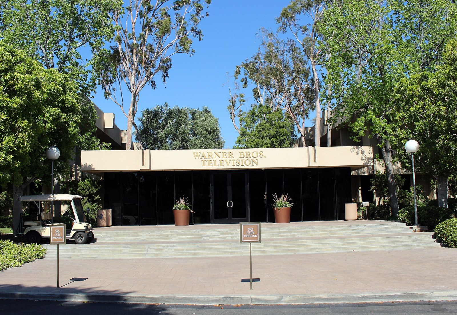 Arşiv fotoğrafı: Warner Bros. Television Studios'un Burbank, Kaliforniya'daki genel merkezi. Coolcaesar adlı kullanıcı tarafından 18 Nisan 2015'te fotoğraflandı.