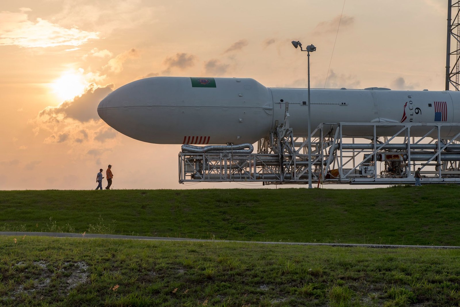 SpaceX, Uluslararası Uzay İstasyonu'na Dört Astronot Fırlatmaya Hazırlanıyor — Meedye editoryal görseli