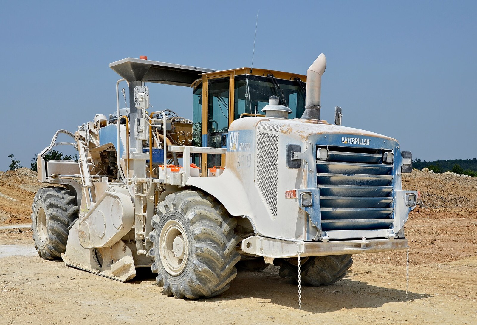 Caterpillar Madencilikteki Otonom Deneyimini Fiziksel Yapay Zekâya Taşıyor — Meedye editoryal görseli