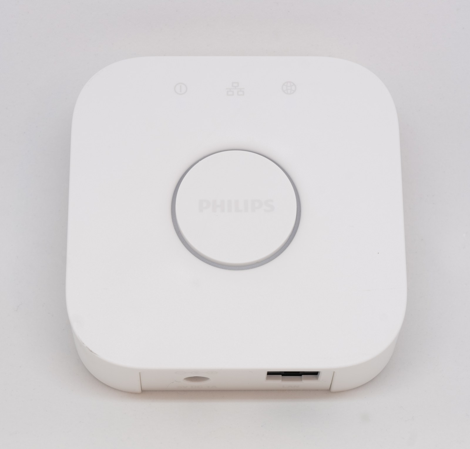 Philips Hue Doğal Dille Akıllı Işık Otomasyonu Kuran Yapay Zekâ Özelliğini Duyurdu — Meedye editoryal görseli