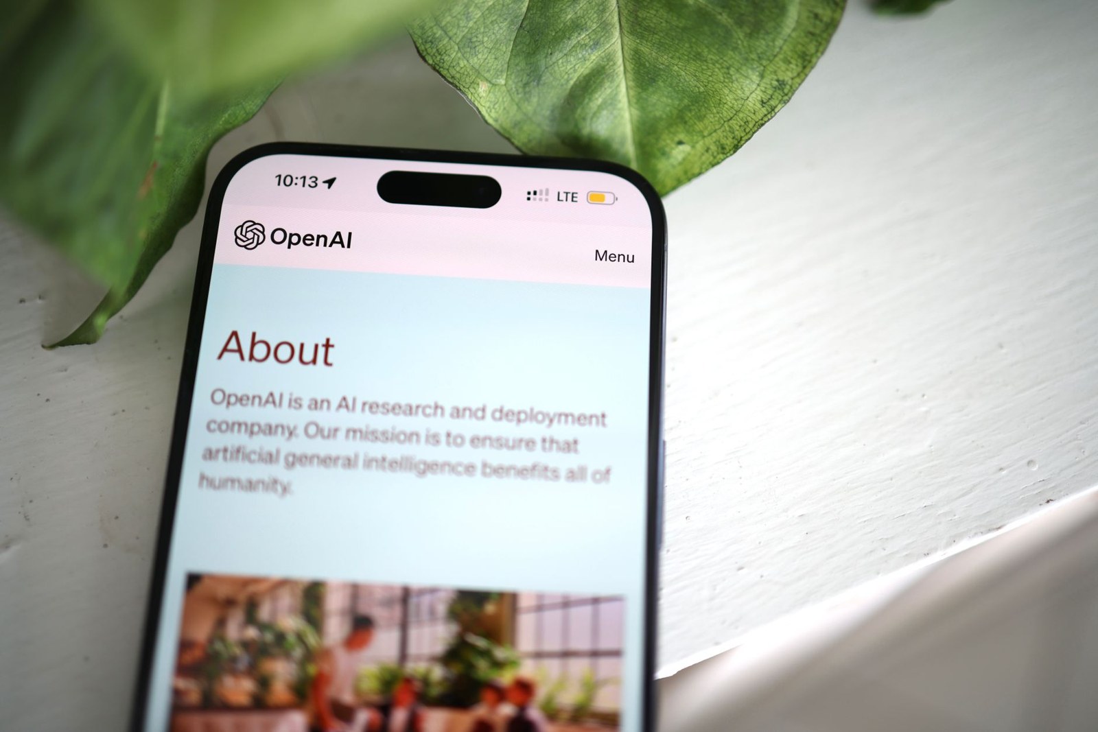 OpenAI'dan GPT-6 Astra İstem Rehberi: Yasaklı İfadeler Listesi ve Eyleme Yönelik Talimatlar — Meedye editoryal görseli