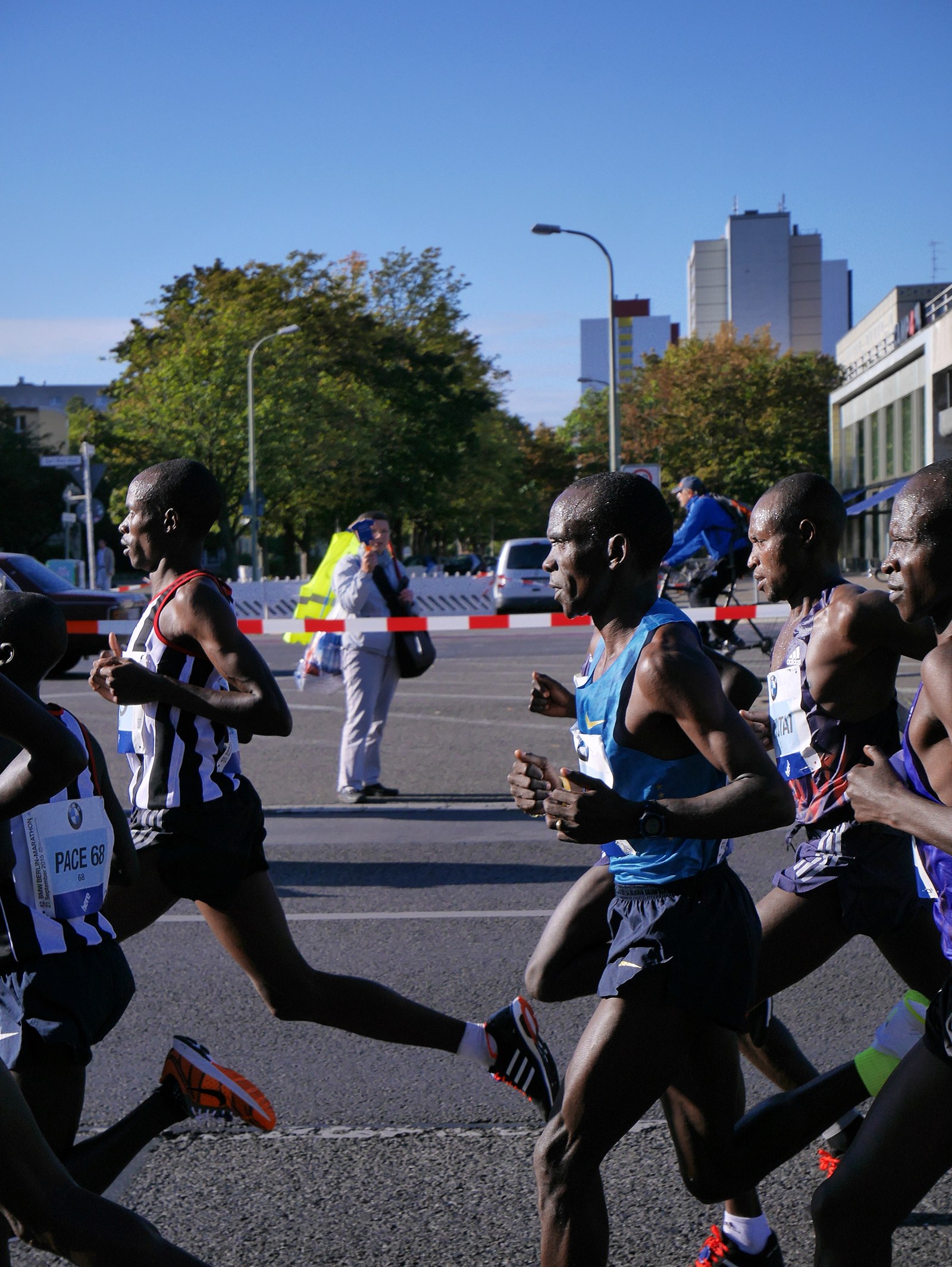Arşiv fotoğrafı: Eliud Kipchoge, 2015 Berlin Maratonu'nda yer alıyor.