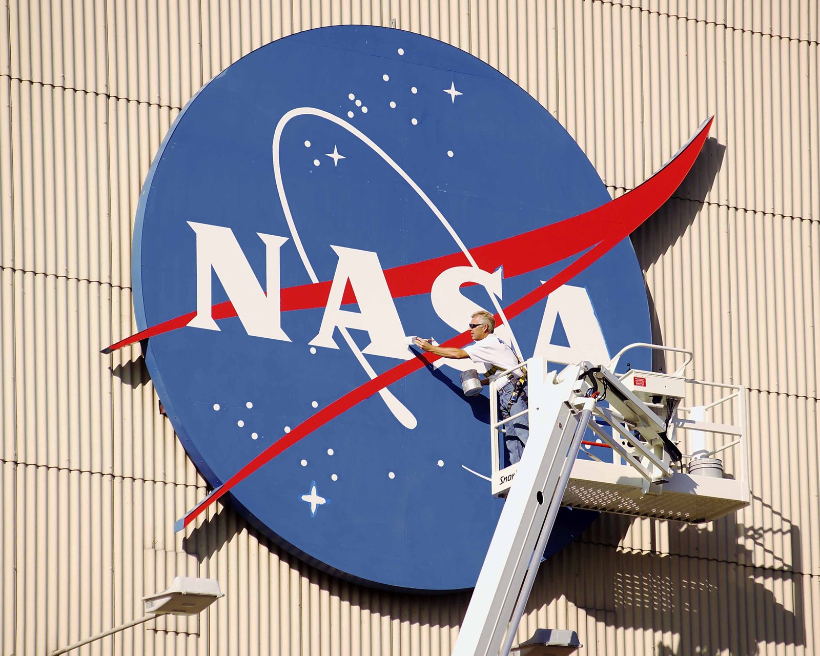NASA, Artemis 2 roketine ABD'nin 250. yıl temasını işledi — Meedye editoryal görseli